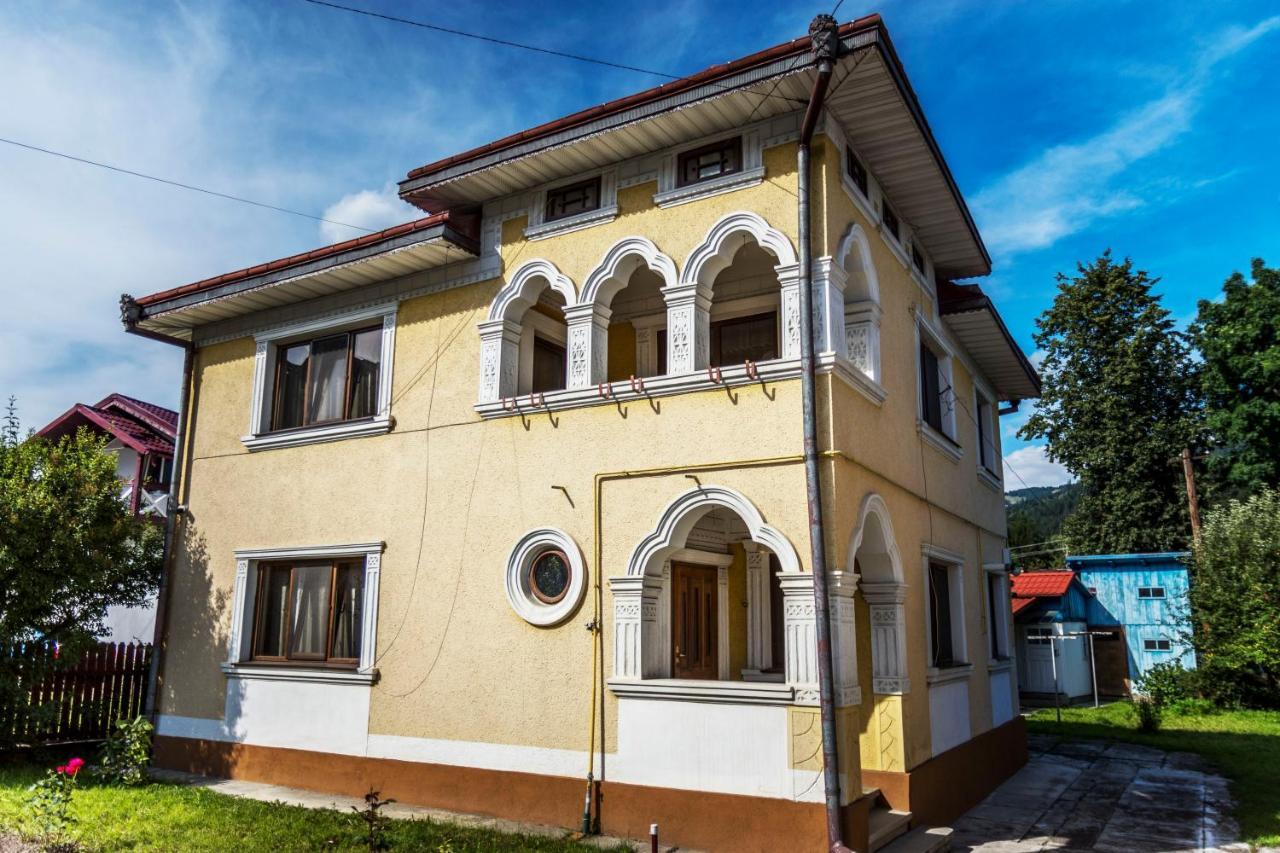 Casa Comfort Campulung Moldovenesc Bagian luar foto