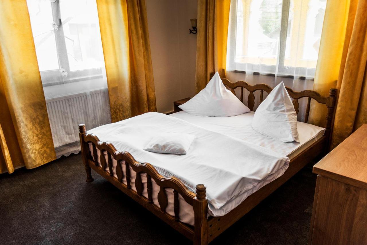 Casa Comfort Campulung Moldovenesc Bagian luar foto